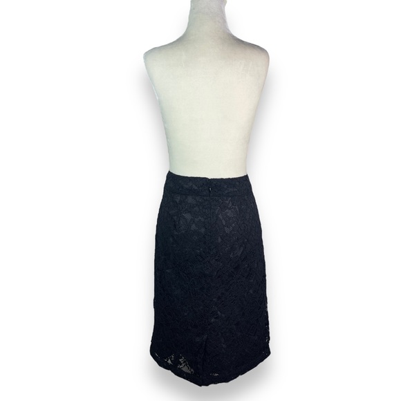 Covington Lace Pencil Skirt - Picture 4 of 10